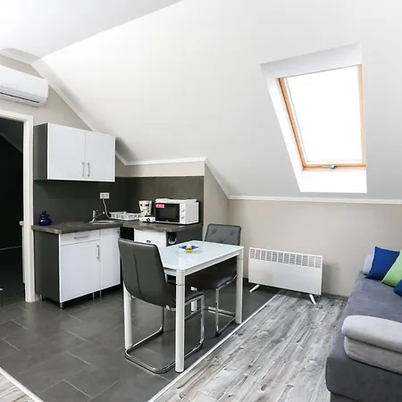 Gardi Apartman Szekszárd Exterior foto