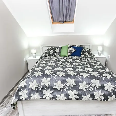 Gardi Apartman Szekszárd Exterior foto