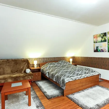 Gardi Apartman Szekszárd Exterior foto