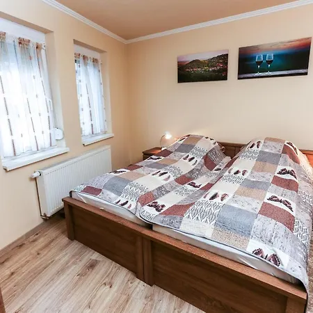 Gardi Apartman Szekszárd Exterior foto