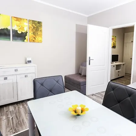 Gardi Apartman Szekszárd Exterior foto