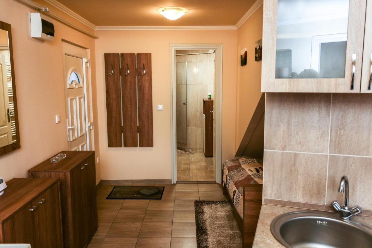 Apartment Gardi *