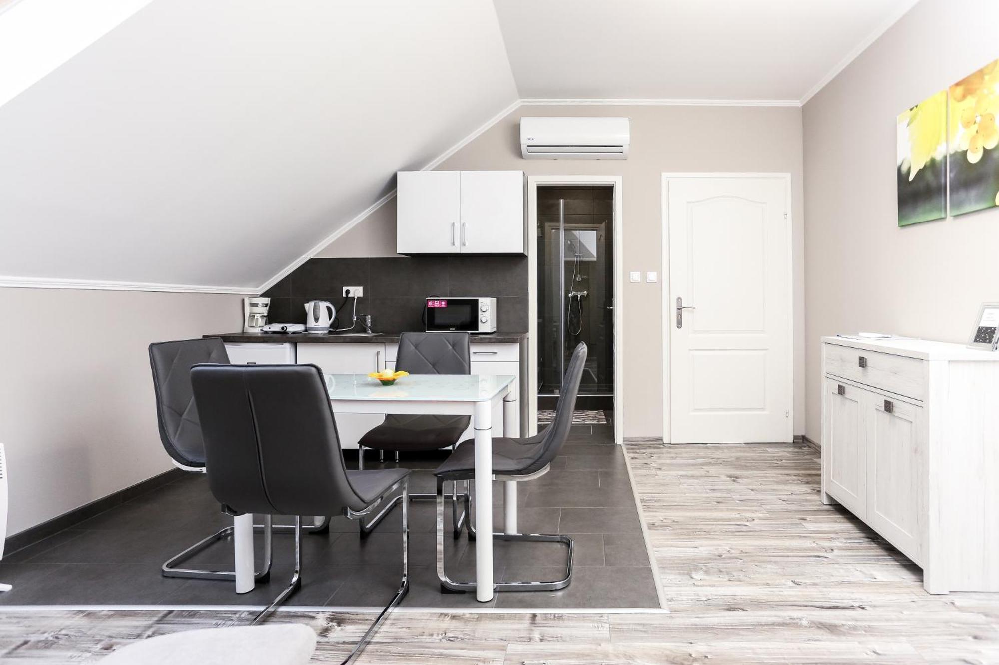 Apartament Gardi *